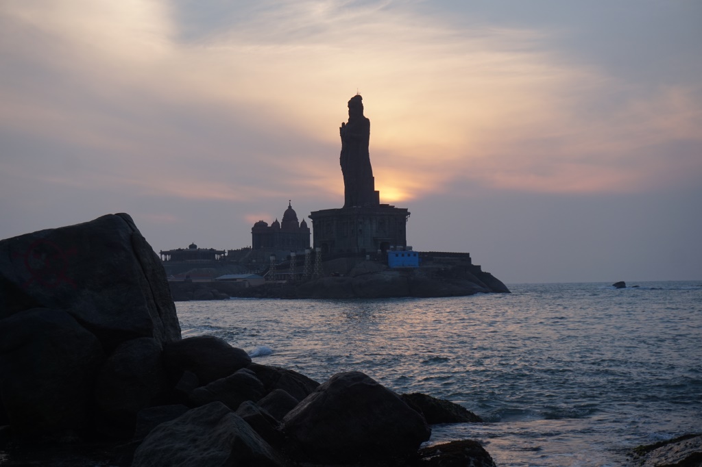 Tale Of 2 Women's 70 Hours Train Journey From Kashmir To Kanyakumari ...