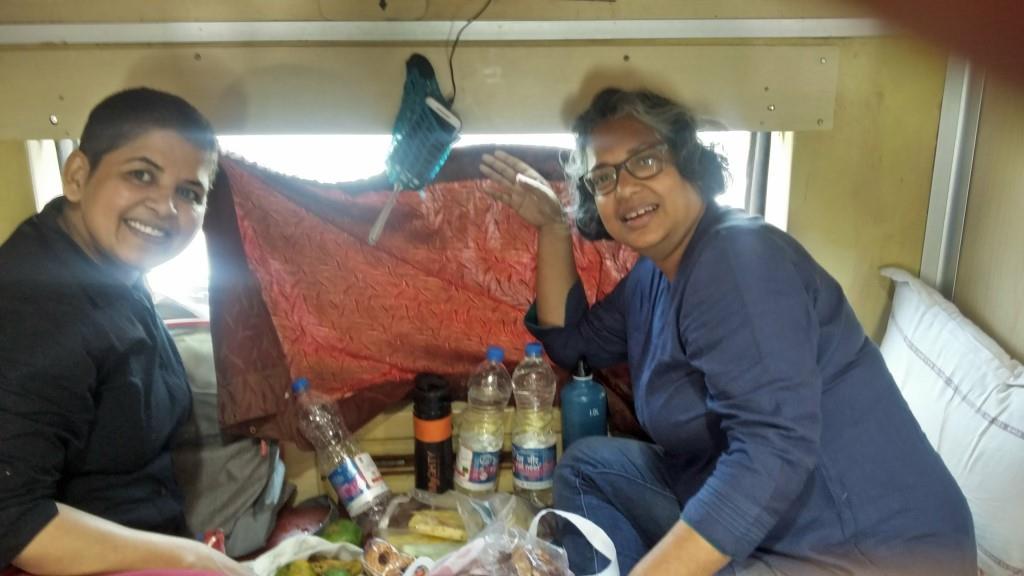 Tale Of 2 Women's 70 Hours Train Journey From Kashmir To Kanyakumari ...